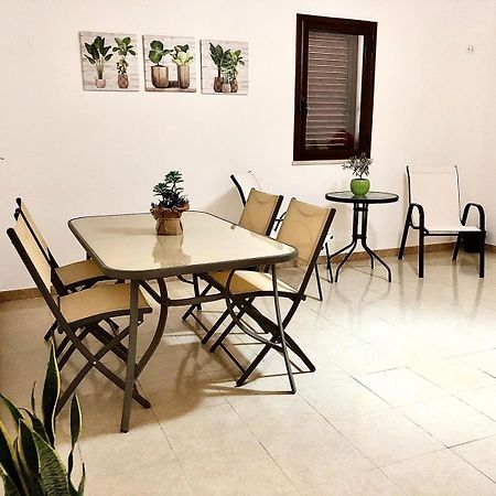 巴莱斯特拉泰Serenity House公寓 外观 照片