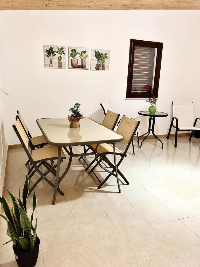 巴莱斯特拉泰Serenity House公寓 外观 照片